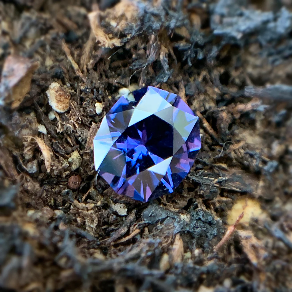 Color-Shift Yogo Sapphire, 0.75ct - "Rough Around the Edges" - Image 2