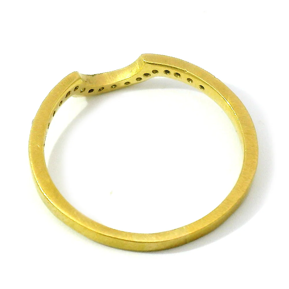 Diamond & Yellow Gold Ring - "Over the Ridge" - Image 5