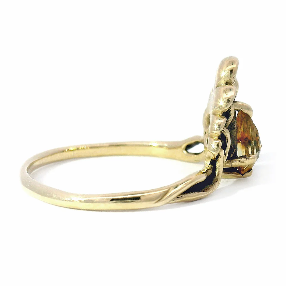 Kite-Shaped Montana Sapphire Ring - "Mushroom Peak" - Image 4