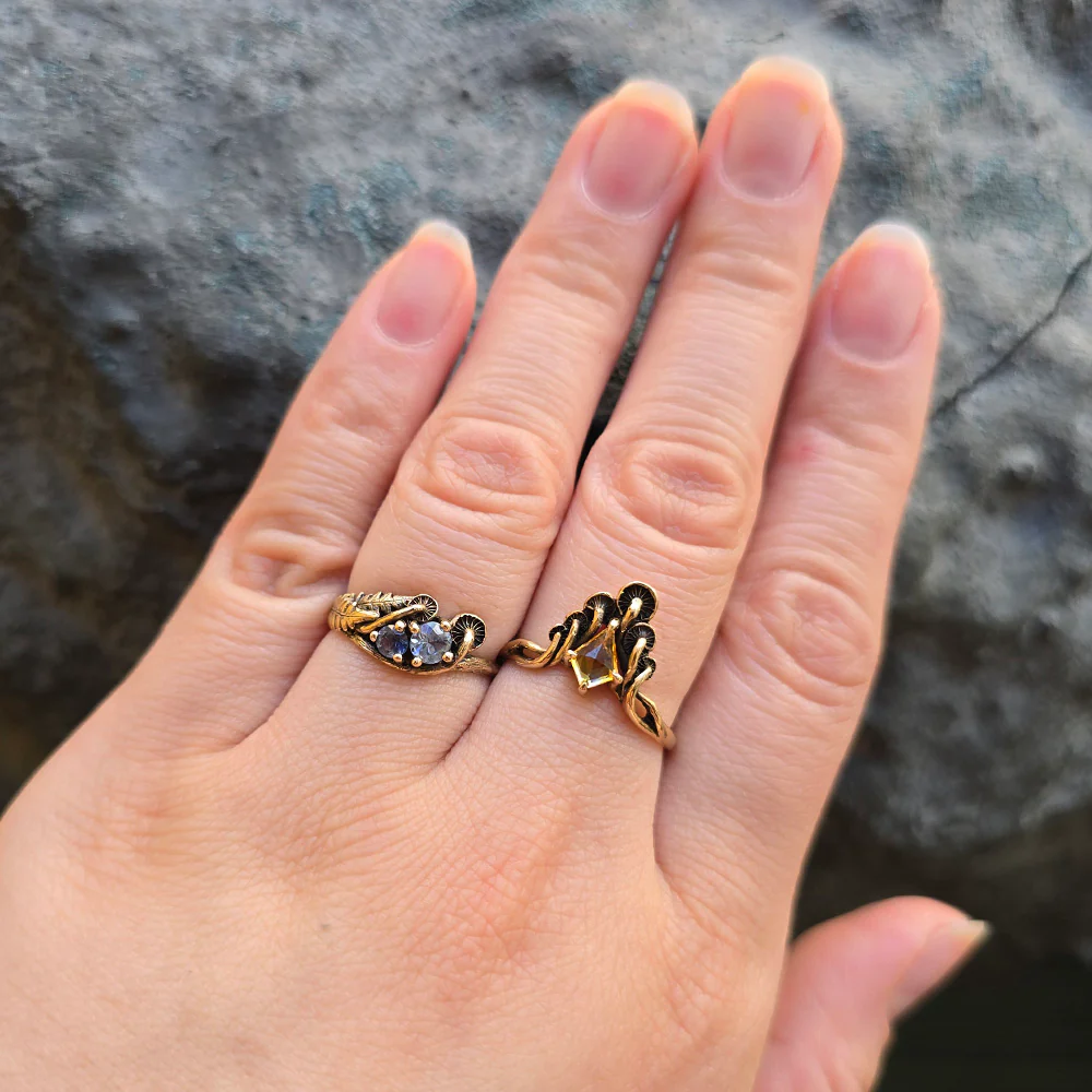 Montana Sapphire & Yellow Gold Ring - "Paulina" - Image 7