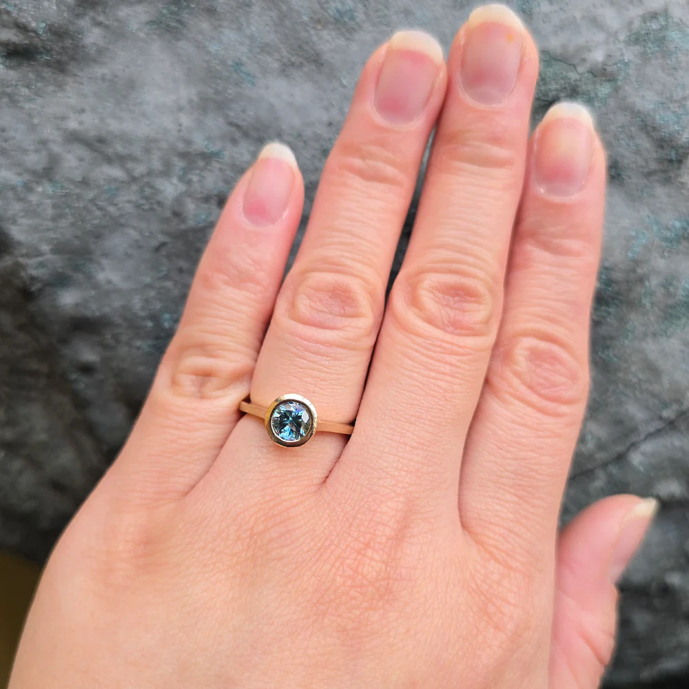 Montana Sapphire & Yellow Gold Solitaire Ring - "Ridgeline" - Image 5