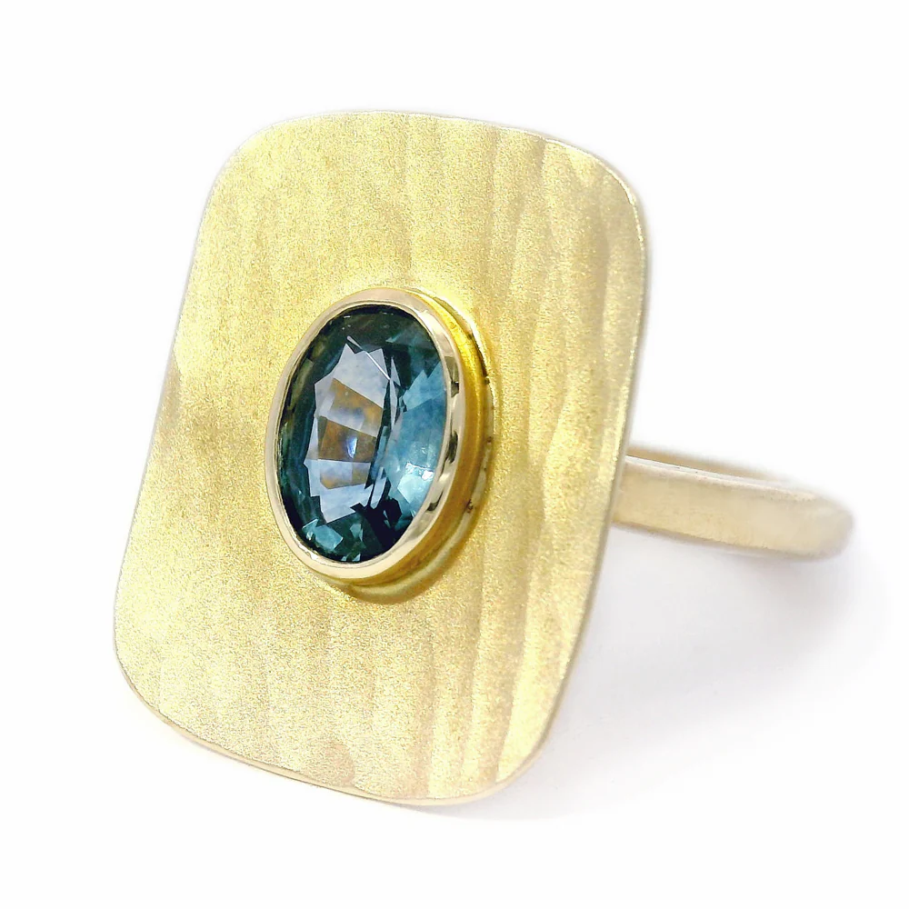 Montana Sapphire & Yellow Gold Crest Ring- "Metolius " - Image 3