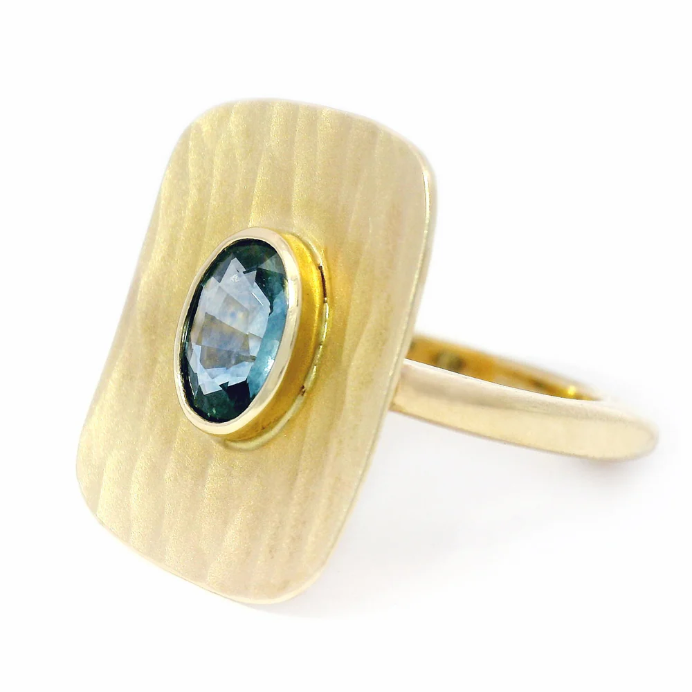 Montana Sapphire & Yellow Gold Crest Ring- "Metolius " - Image 4