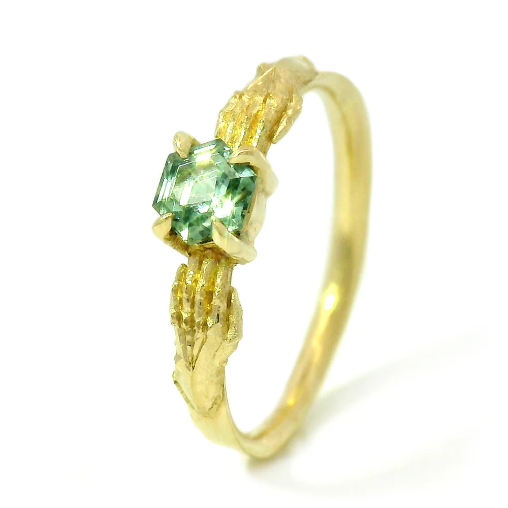 Montana Sapphire & Yellow Gold Gauntlet Ring - "Stronghold" - Image 5