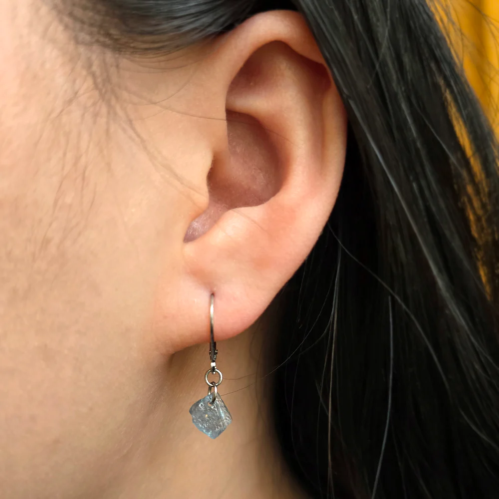 Rough Montana Sapphire & White Gold Lever Back Earrings - "Icy Fog" - Image 2