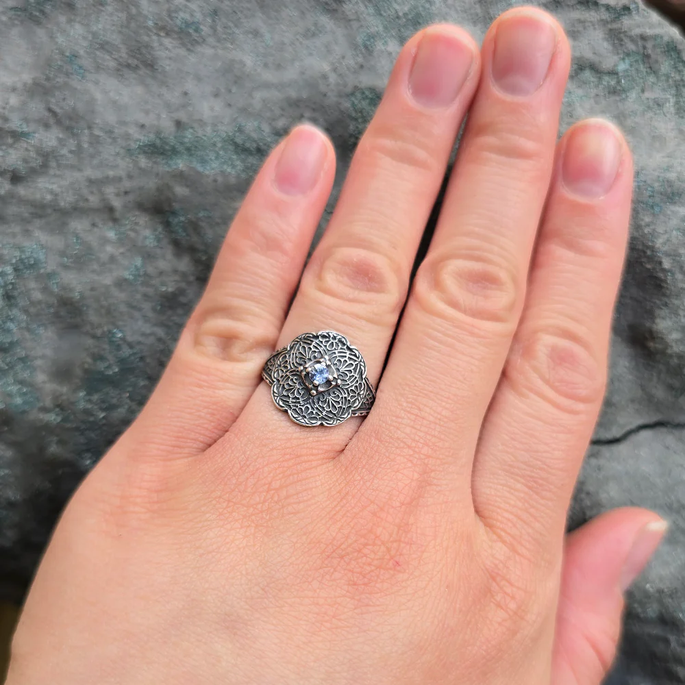 Montana Sapphire & Sterling Silver Ring - "Lace" - Image 3