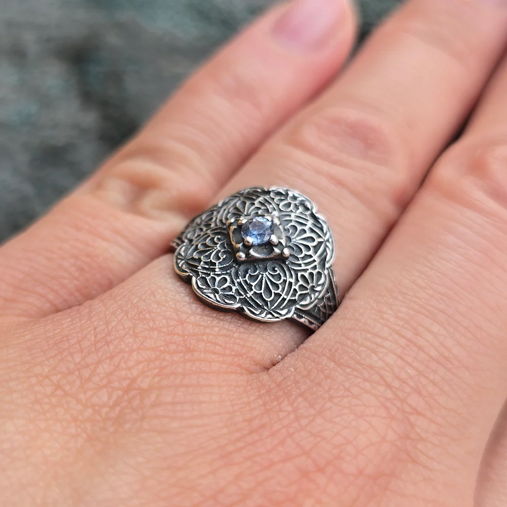 Montana Sapphire & Sterling Silver Ring - "Lace" - Image 6