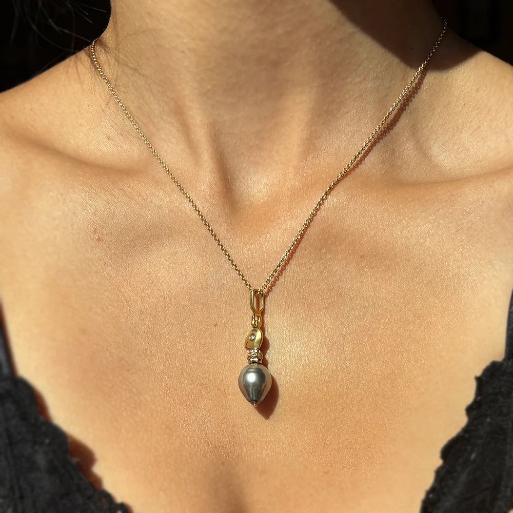 Tahitian Pearl & Multi-Tone Gold Pendant - "Fable Animals & Strange Characters" - Image 5