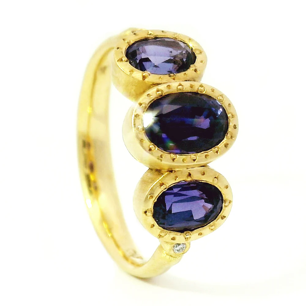 Yogo Sapphire & Diamond Ring - "Queen of the Gulch" - Image 7