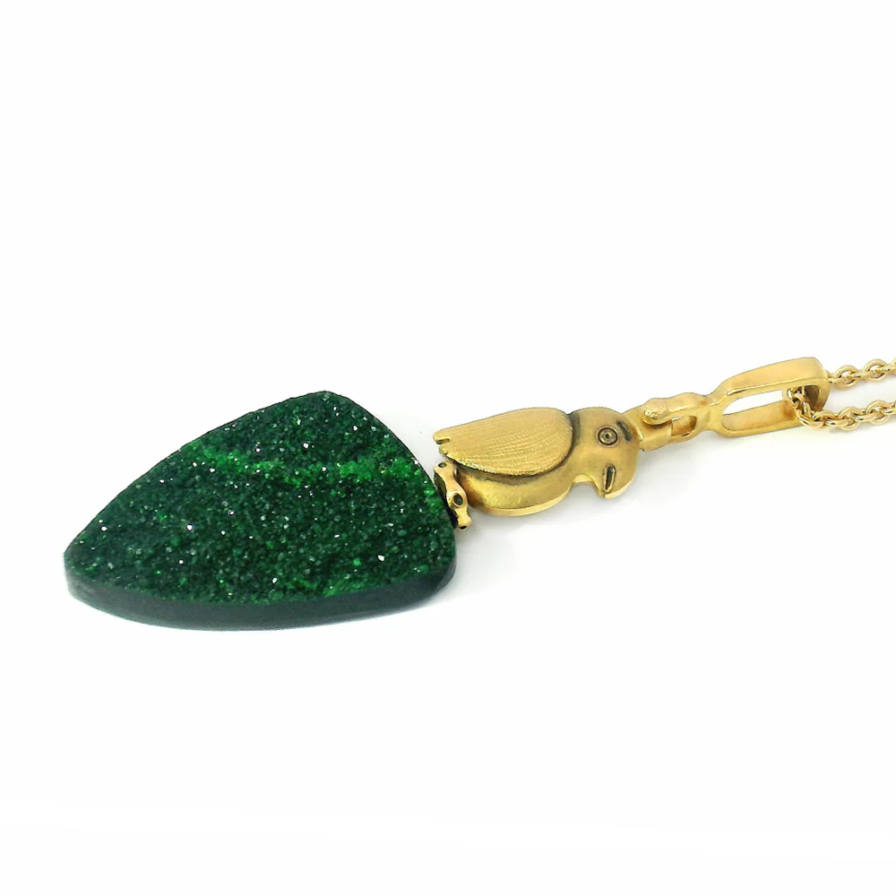 Uvarovite Garnet & Yellow Gold Pendant - "Fable Animals & Strange Characters" - Image 3