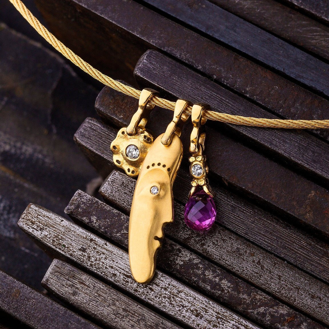 Yellow Gold & Diamond Pendant - "Flora" - Image 8