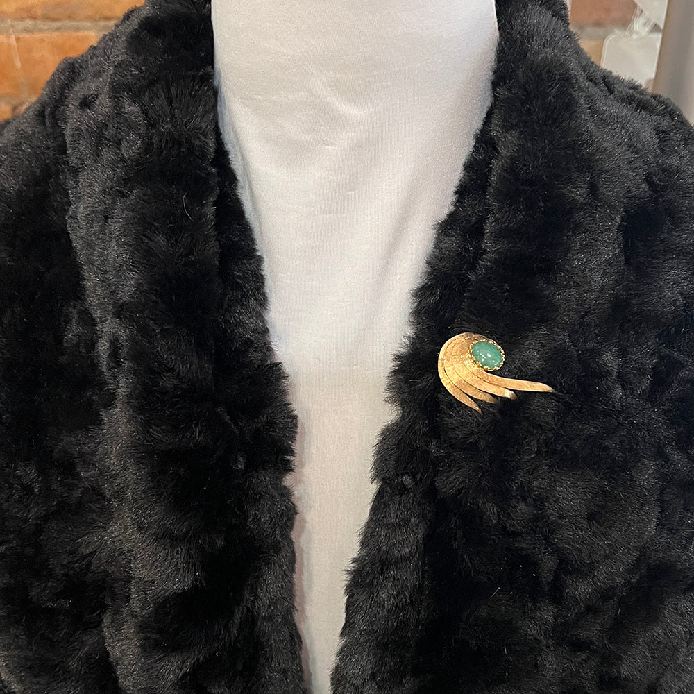 Yellow Gold & Green Stone Brooch - "Feathered" - Image 4