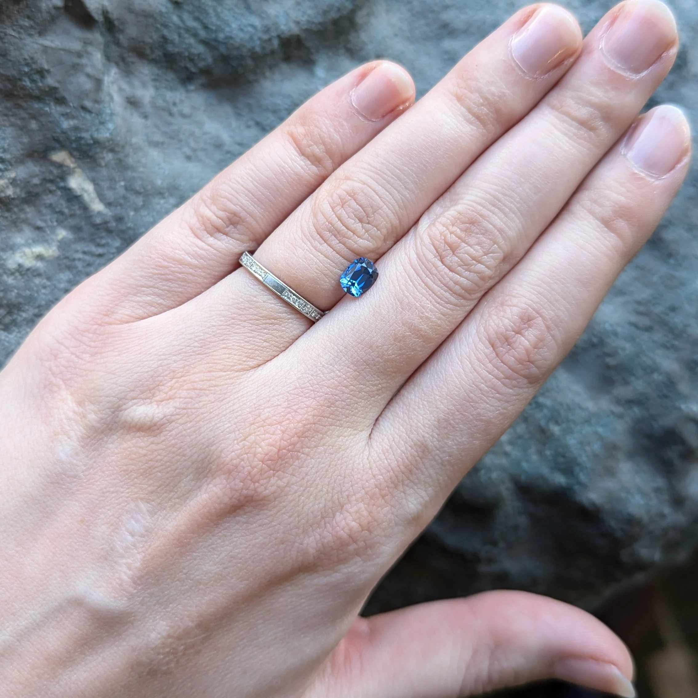 Yogo Sapphire, 0.91ct - "Olympic" - Image 5