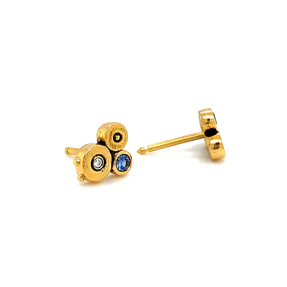Yogo Sapphire & Diamond Yellow Gold Stud Earrings - "Ocean" - Image 4