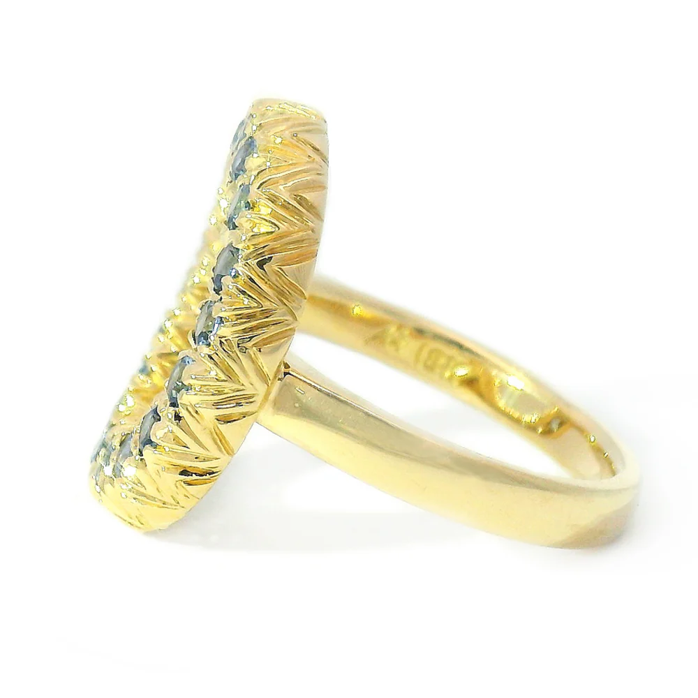 Yogo Sapphire & Yellow Gold Circle Ring - "Wide Embrace" - Image 4